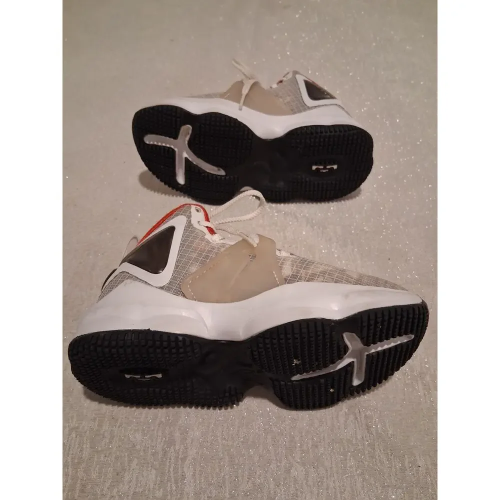 Nike LeBron 19 Sketch White Red Black DD0421-101 Kids PS Size 11C Used No...